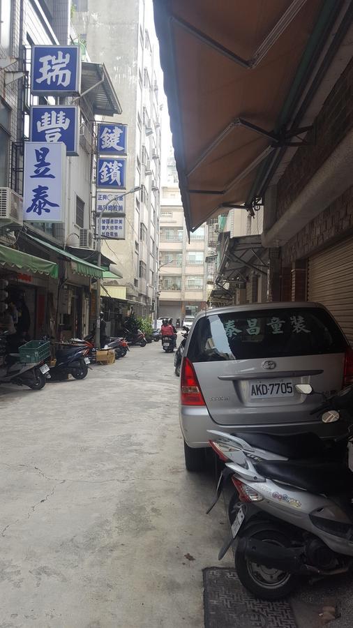 J. Home Kaohsiung Exterior photo